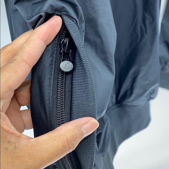 Cabela’s Rock pullover windbreaker black with pockets water and wind resistant M - Picture 7 of 9